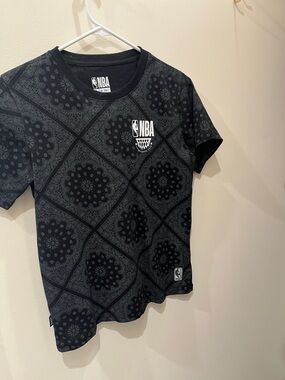 NBA Kids Black Patterned Short-Sleeve Tee with White Logo